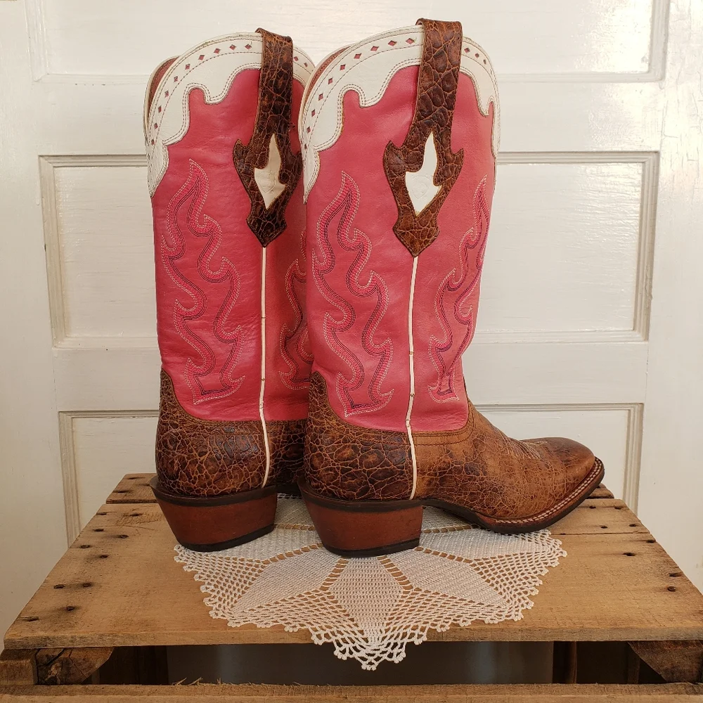 **SOLd*💗💫Ariat Vintage Cowgirl 🌸Barbie Pink🌸 Crossfire Caliente💫💗  8.5B - Picture 4 of 14